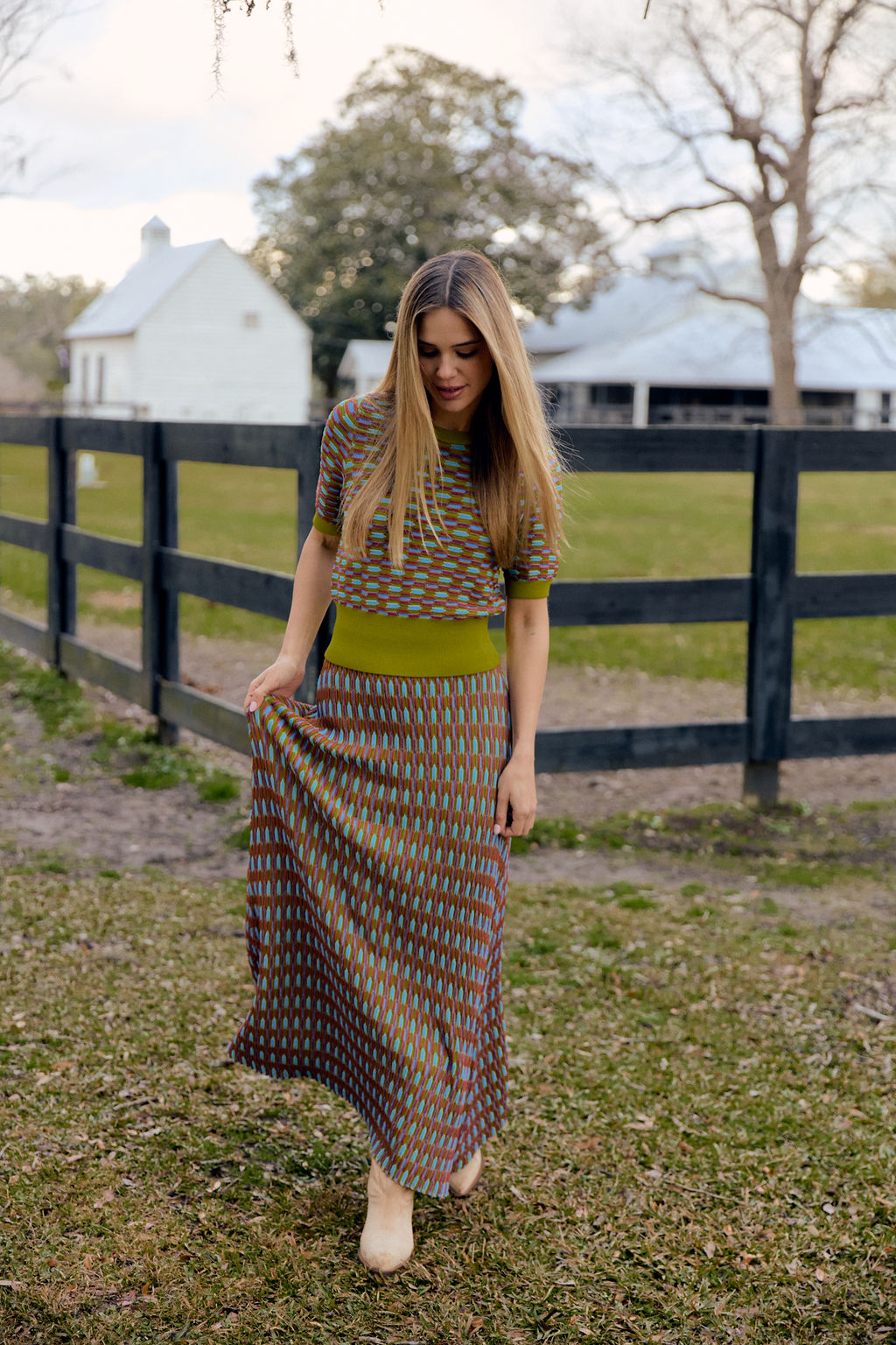 Gerty Skirt, Fall Deco