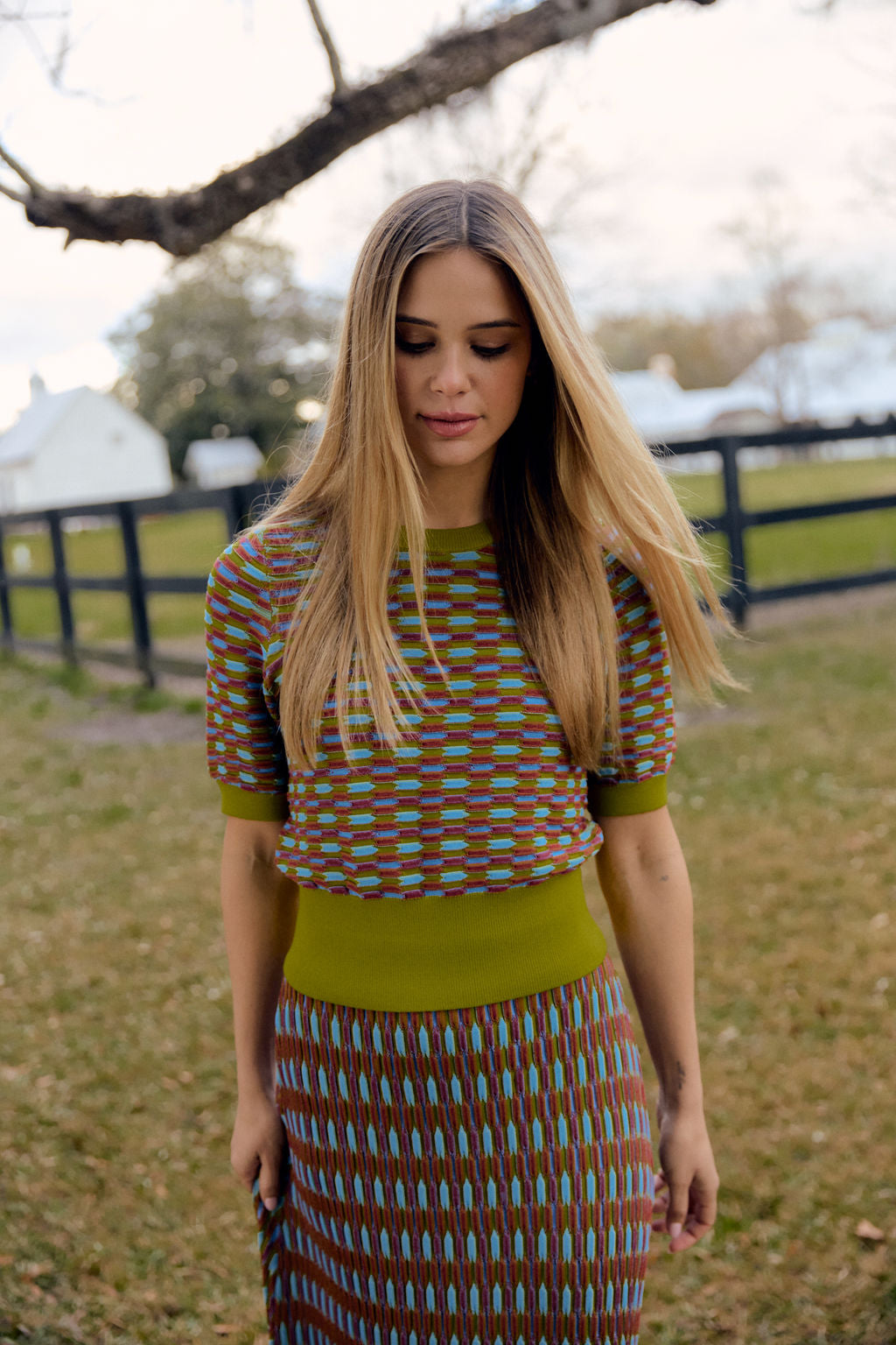 Hannah Sweater, Fall Deco