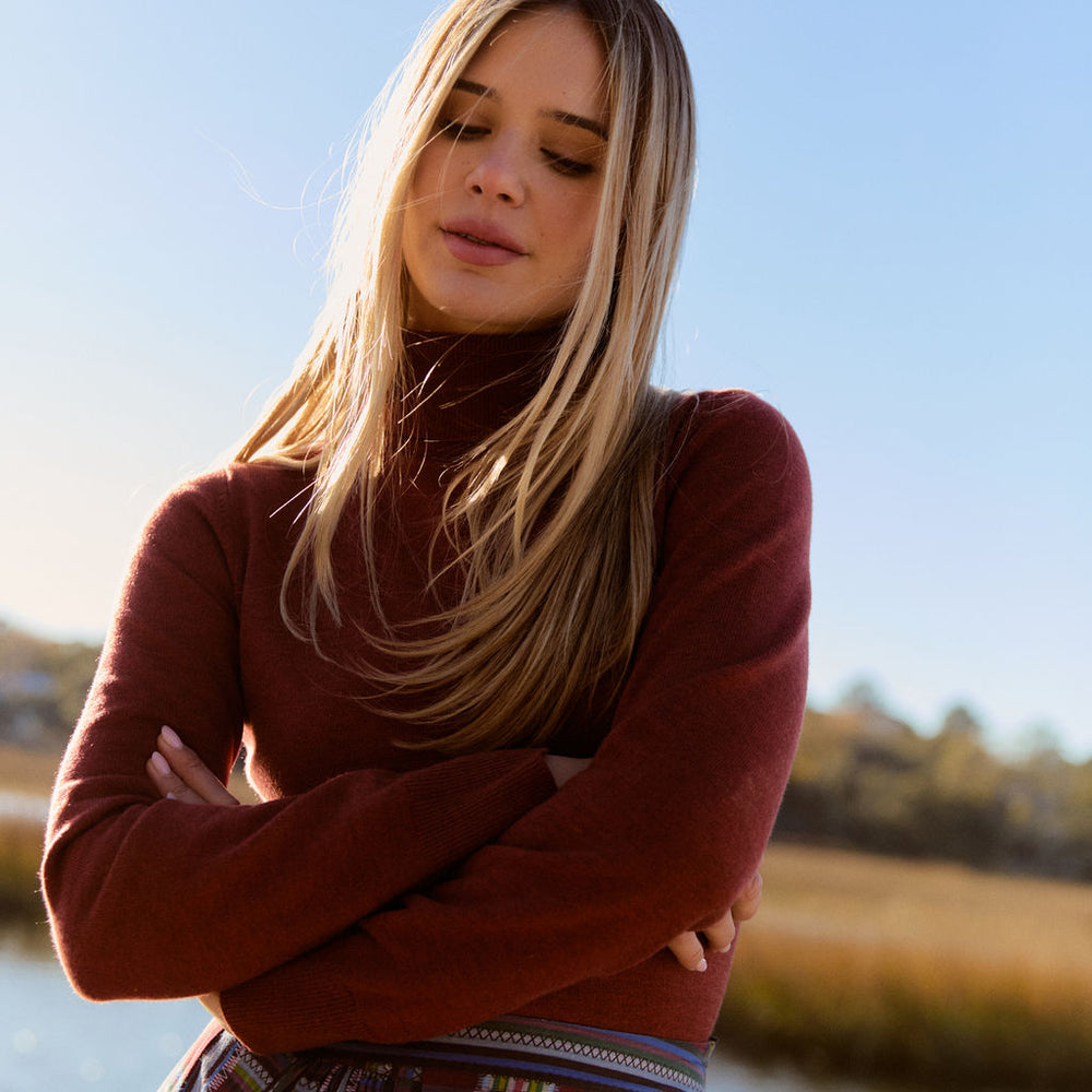 Erin Turtleneck, Brick
