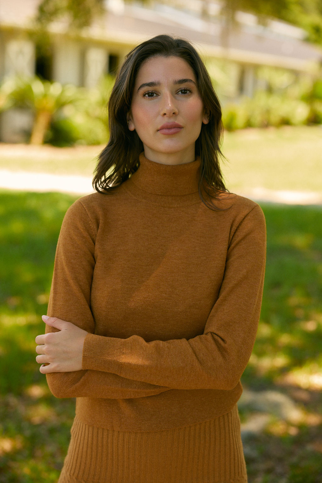Erin Turtleneck, Saddle