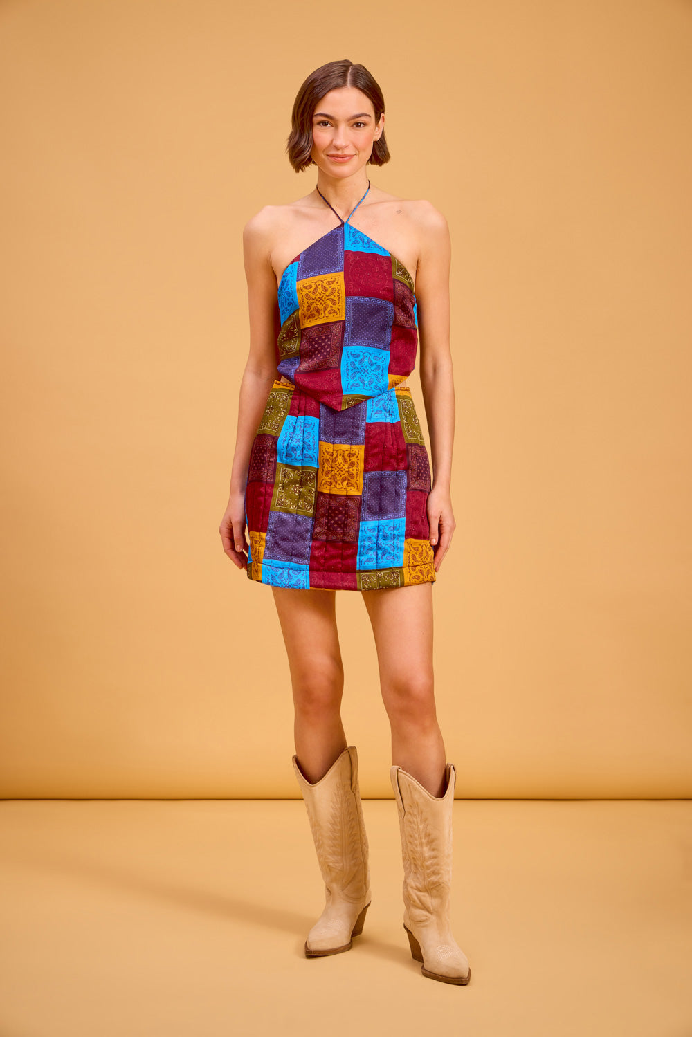 Delia Skirt, Trova Tile