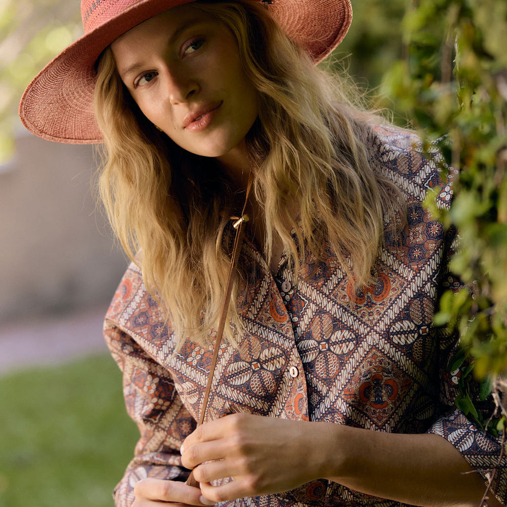 Amory Shirt, Chai Medallion